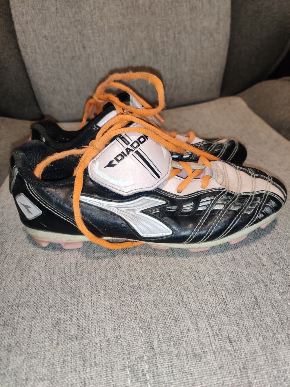 Diadora Soccer Cleats Youth Size 1 Black White